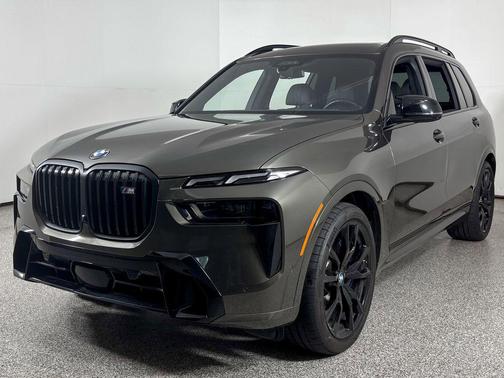2024 BMW X7 M60i