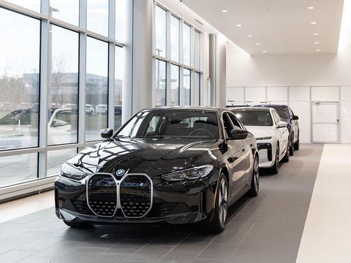 2024 BMW X7 M60i