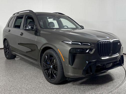 2024 BMW X7 M60i