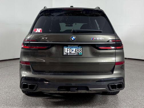 2024 BMW X7 M60i