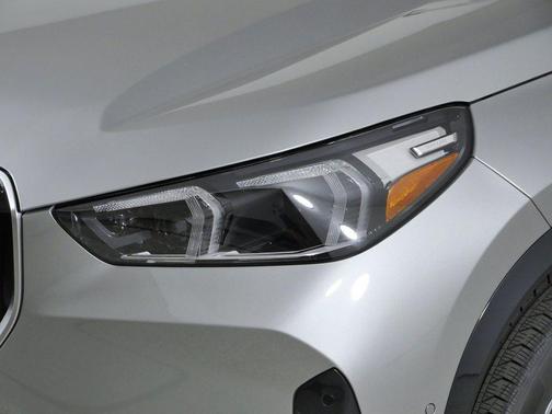 Silver Metallic 2026 BMW X1 xDrive28i
