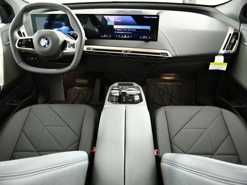 2026 BMW iX xDrive60