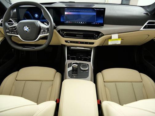 2026 BMW 330 xDrive NA