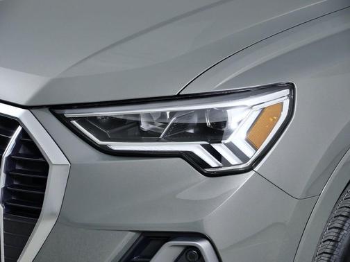 2022 Audi Q3 45 S line Premium Plus