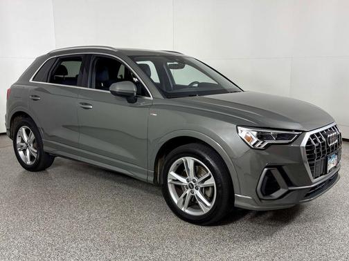 2022 Audi Q3 45 S line Premium Plus