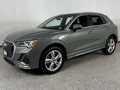 2022 Audi Q3 45 S line Premium Plus