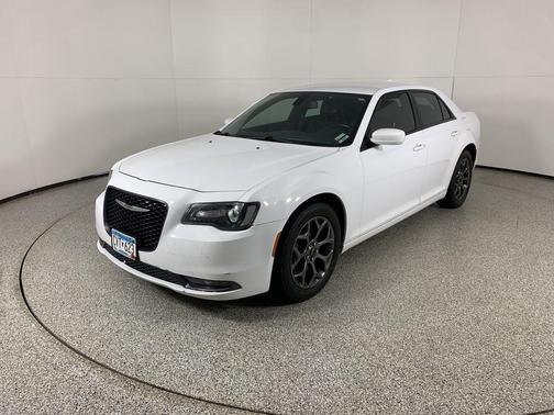 Bright White Clearcoat 2018 Chrysler 300 S
