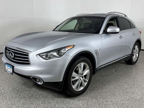 2016 INFINITI QX70 Base