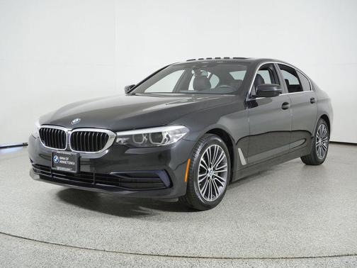 Black Sapphire Metallic 2019 BMW 530 xDrive