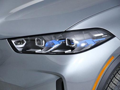 Skyscraper Grey Metallic 2026 BMW X5 xDrive40i