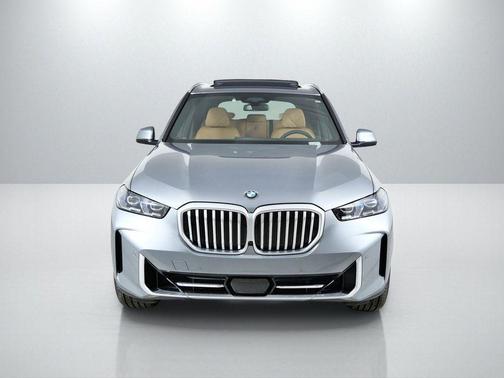 Skyscraper Grey Metallic 2026 BMW X5 xDrive40i