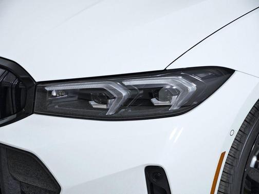 Alpine White 2026 BMW 330 i xDrive