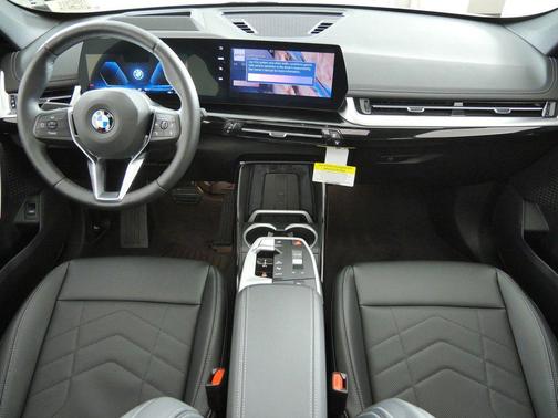 Alpine White 2026 BMW X1 xDrive28i