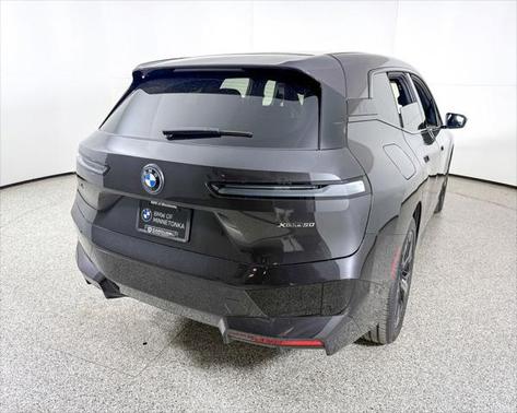 2025 BMW iX xDrive50