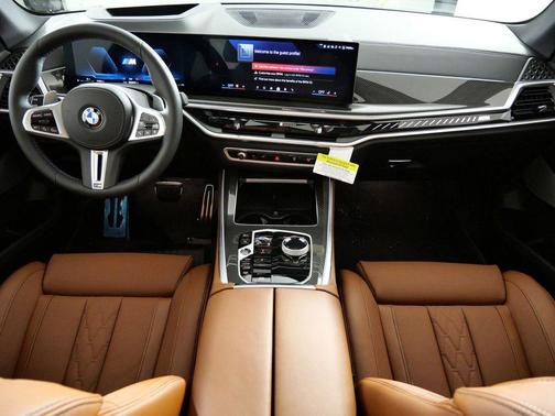 Dravit Grey Metallic 2026 BMW X5 M60i