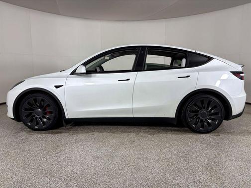 2022 Tesla Model Y Performance Dual Motor All-Wheel Drive