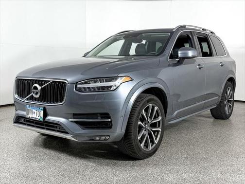 2019 Volvo XC90 T6 Momentum