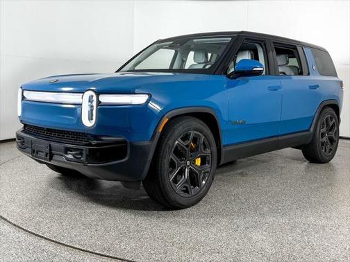 2025 Rivian R1S Premium Tri Motor Max Pack