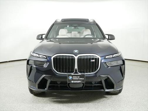 2025 BMW X7 M60i