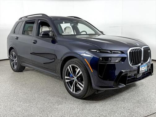 2025 BMW X7 M60i