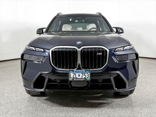 2025 BMW X7 M60i