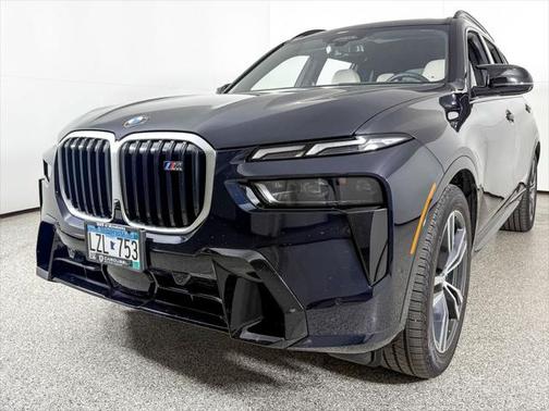 2025 BMW X7 M60i