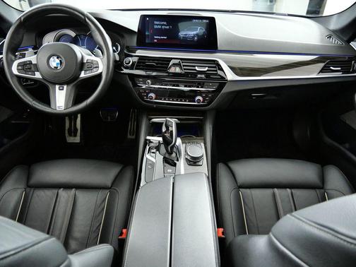 2019 BMW 530e xDrive iPerformance