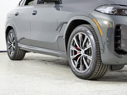 Gray Metallic 2026 BMW X6 xDrive40i