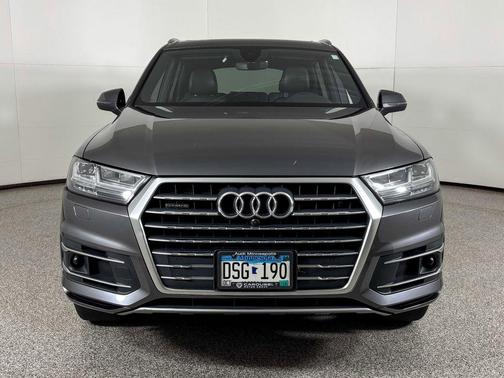 2019 Audi Q7 45 Premium Plus