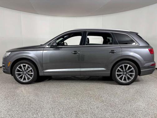 2019 Audi Q7 45 Premium Plus