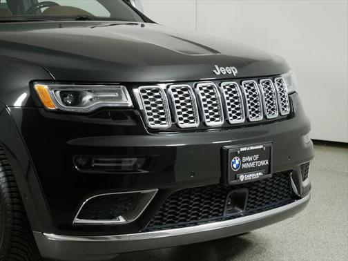 2020 Jeep Grand Cherokee Summit