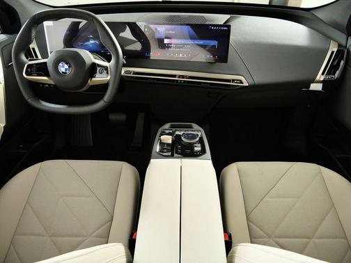 2026 BMW iX xDrive60