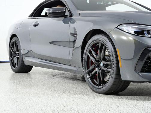 Dravit Gray Metallic 2025 BMW M8 Competition