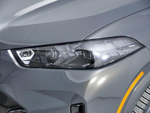 Dravit Grey Metallic 2026 BMW X5 PHEV xDrive50e