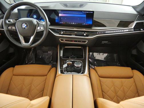 Manhattan Green Metallic 2024 BMW X5 xDrive40i