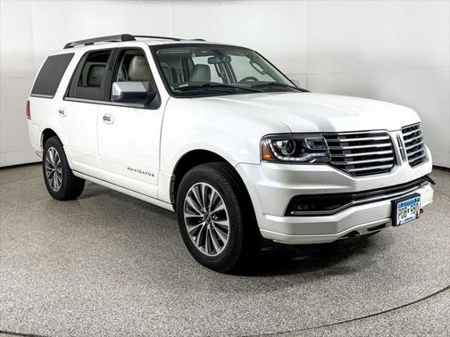 2015 Lincoln Navigator Base
