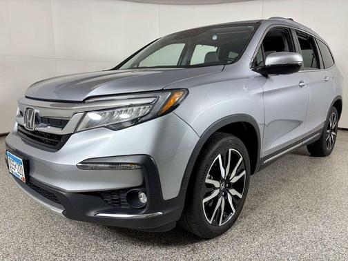 2019 Honda Pilot Touring 8-Passenger