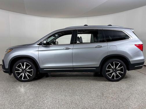 2019 Honda Pilot Touring 8-Passenger