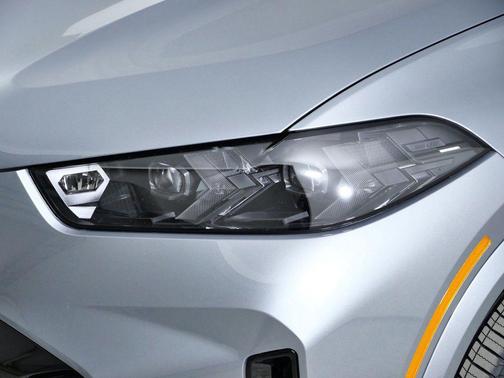 Gray Metallic 2026 BMW X5 xDrive40i