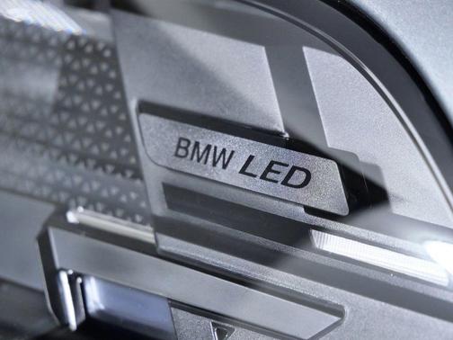 Gray Metallic 2026 BMW X5 xDrive40i
