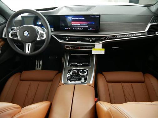 2026 BMW X7 M60i