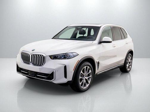 Manhattan Green Metallic 2026 BMW X5 xDrive40i