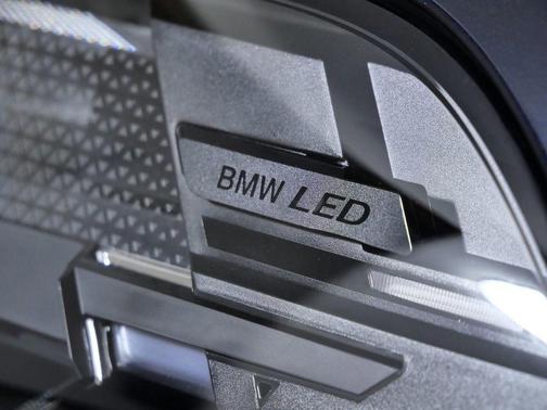 Carbon Black Metallic 2026 BMW X5 PHEV xDrive50e