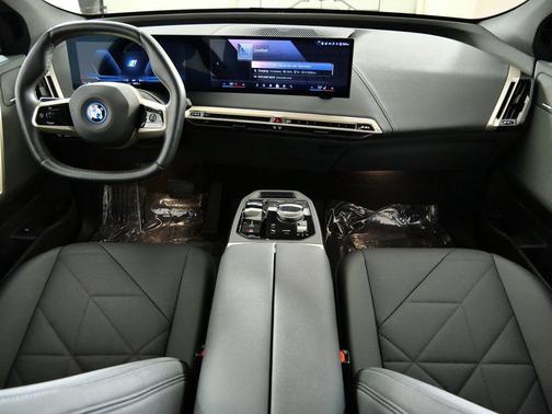 2024 BMW iX xDrive50