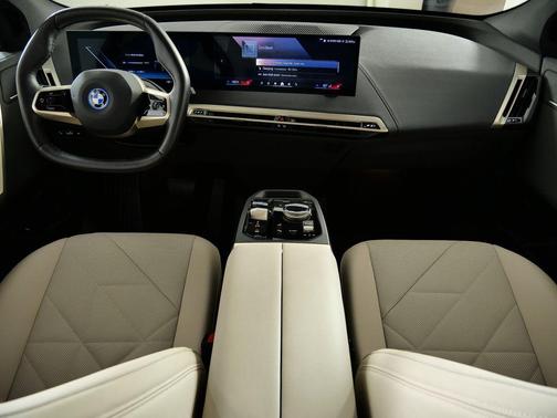 2024 BMW iX xDrive50