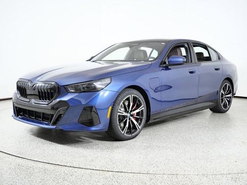 2026 BMW 550e xDrive