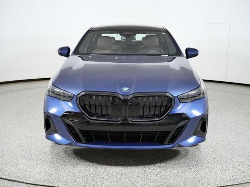 2026 BMW 550e xDrive