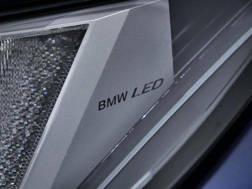 2026 BMW iX xDrive60