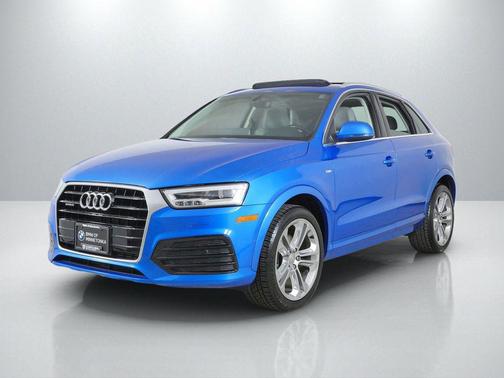 Hainan Blue Metallic 2017 Audi Q3 2.0T Prestige