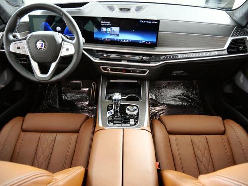 2026 BMW ALPINA XB7 ALPINA XB7